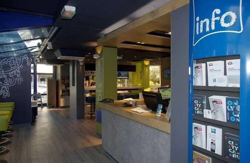 Kyriad Direct Lyon Nord - Dardilly Hotel